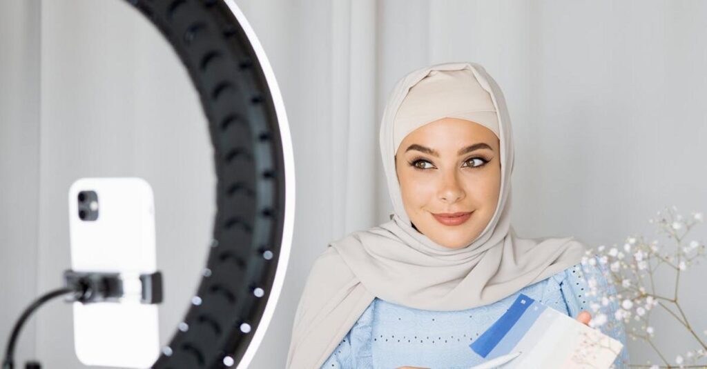 Vlog: Skuteczne sposoby na przyciągnięcie widzów i rozwój kanału