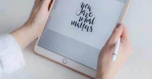 Programmatic: na czym polega zautomatyzowany zakup mediów?