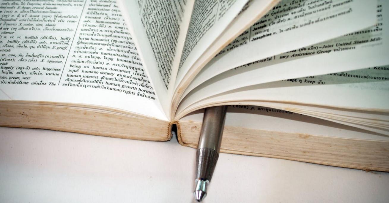 DeepL — jak tłumaczyć tekst, dokumenty PDF i strony internetowe (instrukcja 2026)