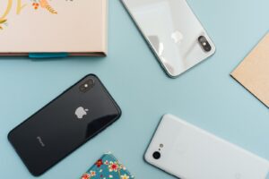 Smartfon i tablet z danymi cyfrowymi — Cellebrite UFED cyfrowa kryminalistyka policja