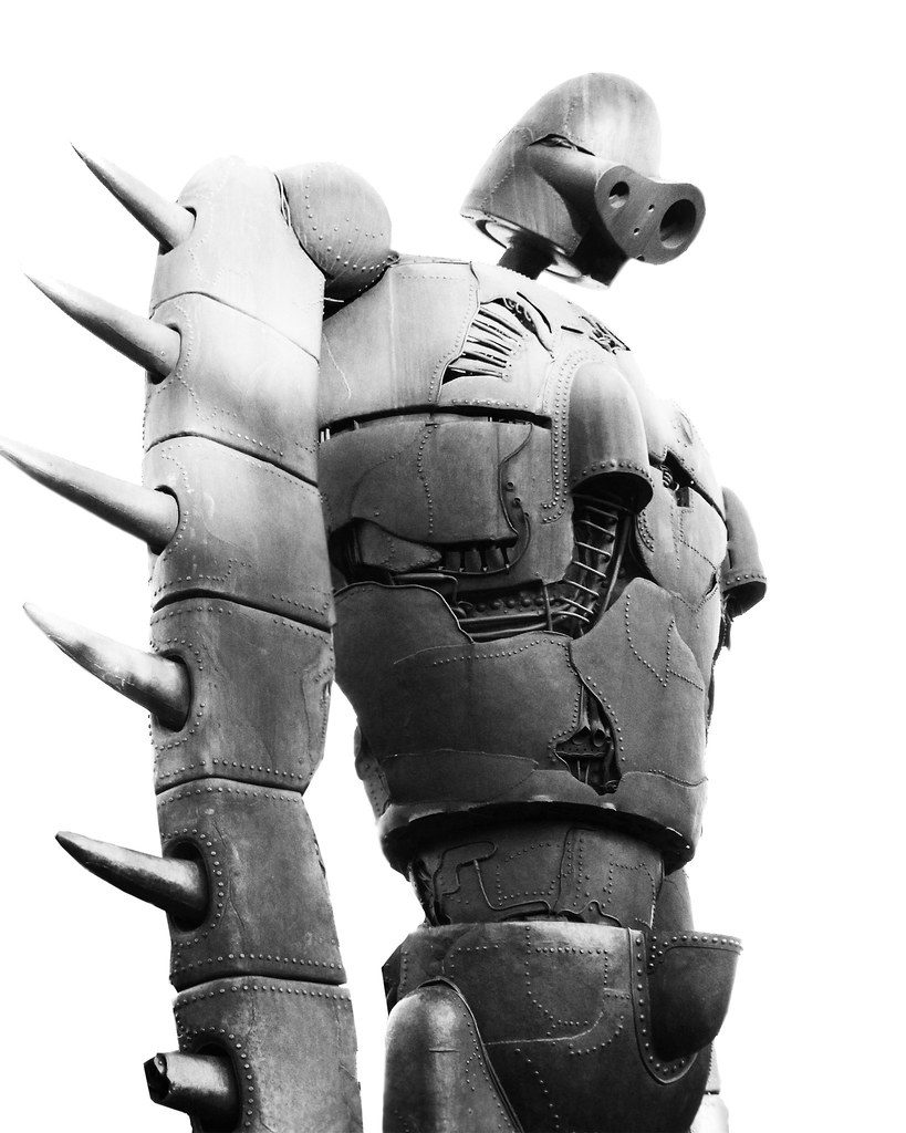 Robot symbolizujący sztuczną inteligencję i chatboty