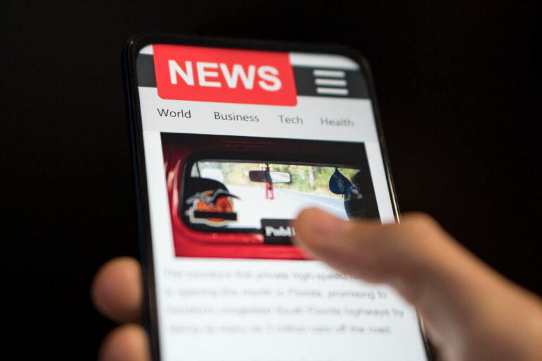 Google News: zasady działania, wymagania i widoczność serwisów newsowych
