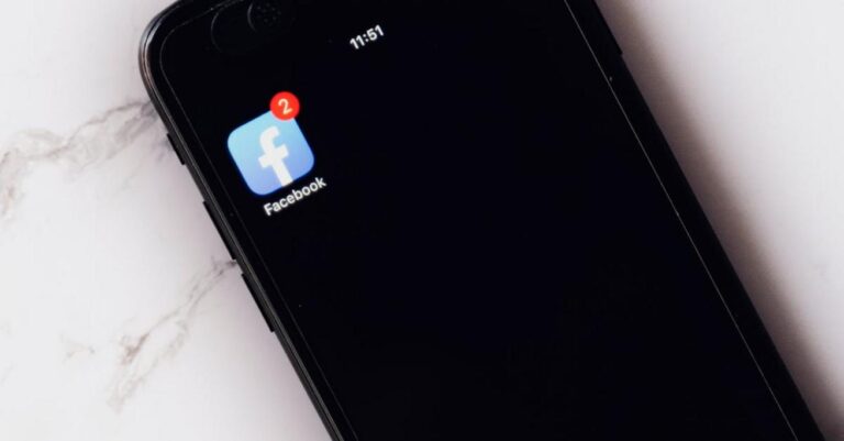 Jak skontaktować się z Facebookiem – formularz, email, telefon i centrum pomocy (2026)