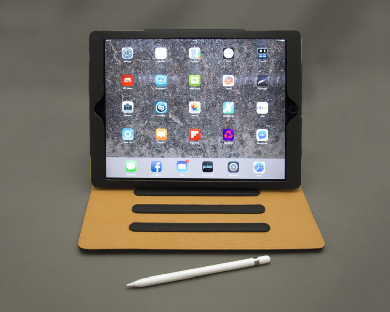 iPad Pro z rysikiem Apple Pencil do rysowania w Procreate